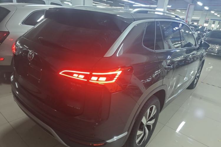 Used Volkswagen Tayron 2019 330TSI Two-Wheel-Drive Luxury Version China V Emission Standard Rear Right 45 Deg