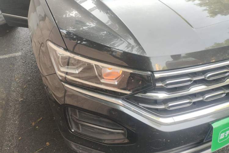 Used Volkswagen Tayron 2019 330TSI Two-Wheel Drive Luxury Model China VI Standard Right Front Headlight