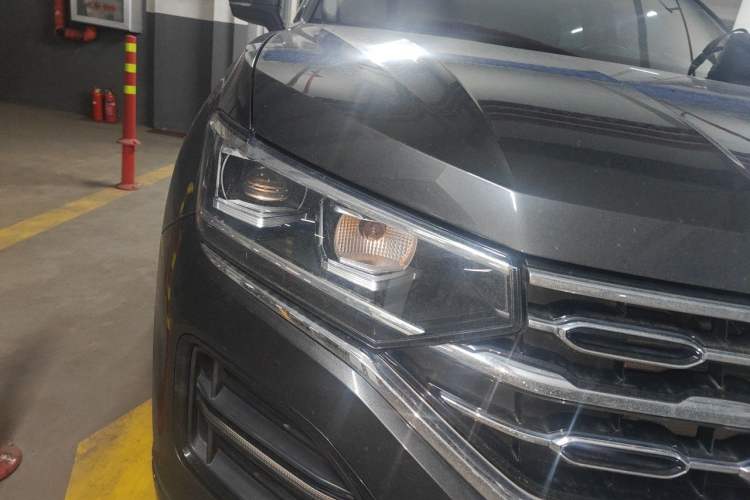 Used Volkswagen Tayron 2019 330TSI Two-Wheel Drive Luxury Model China VI Standard Right Front Headlight