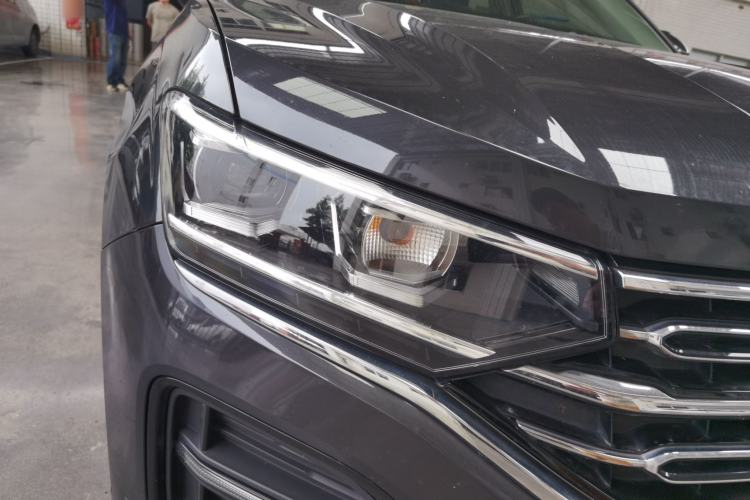Used Volkswagen Tayron 2019 330TSI Two-Wheel Drive Luxury Model China VI Standard Right Front Headlight