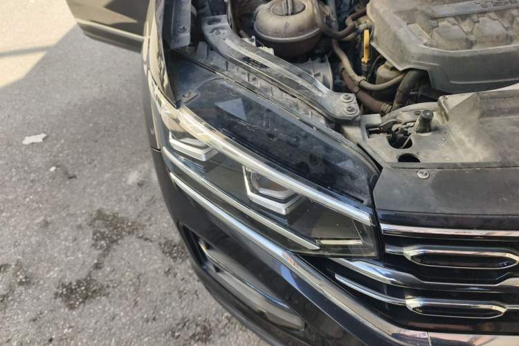 Used Volkswagen Tayron 2019 330TSI Two-Wheel Drive Luxury Model China VI Standard Right Front Headlight