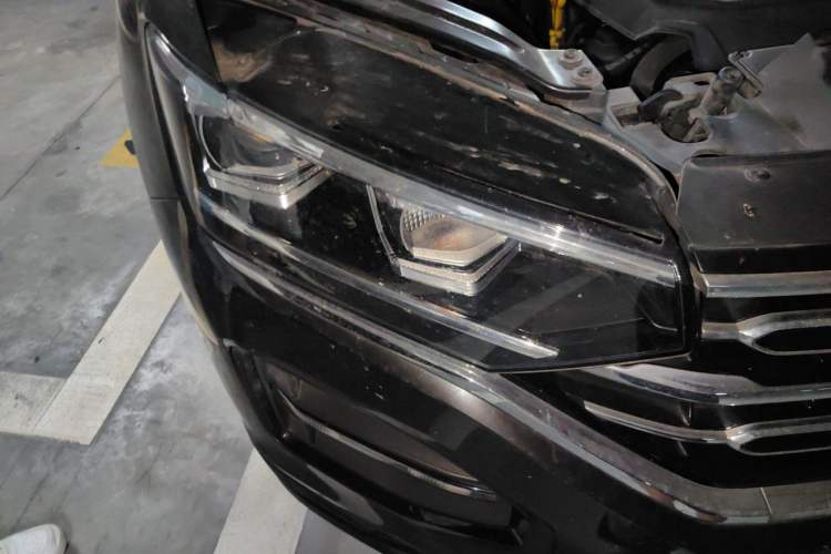 Used Volkswagen Tayron 2019 330TSI Four-Wheel Drive Luxury Version China V Standard Right Front Headlight