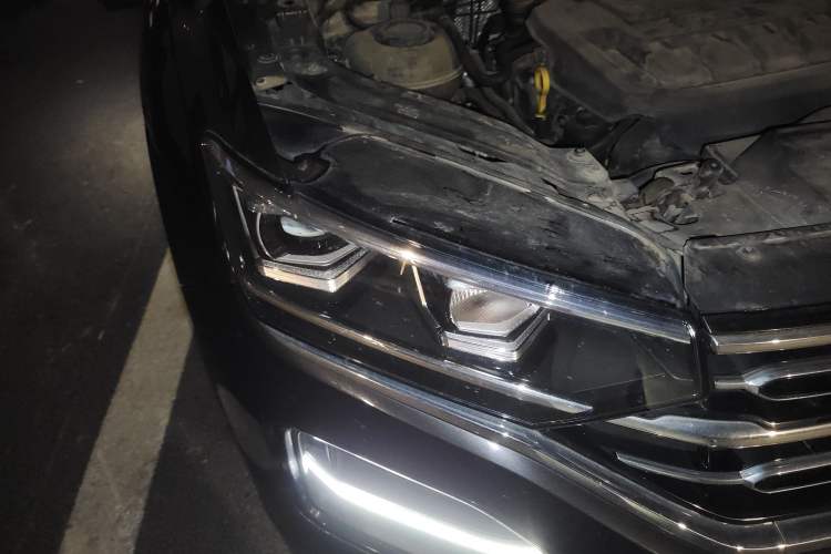 Used Volkswagen Tayron 2019 330TSI Two-Wheel Drive Luxury Model China VI Standard Right Front Headlight