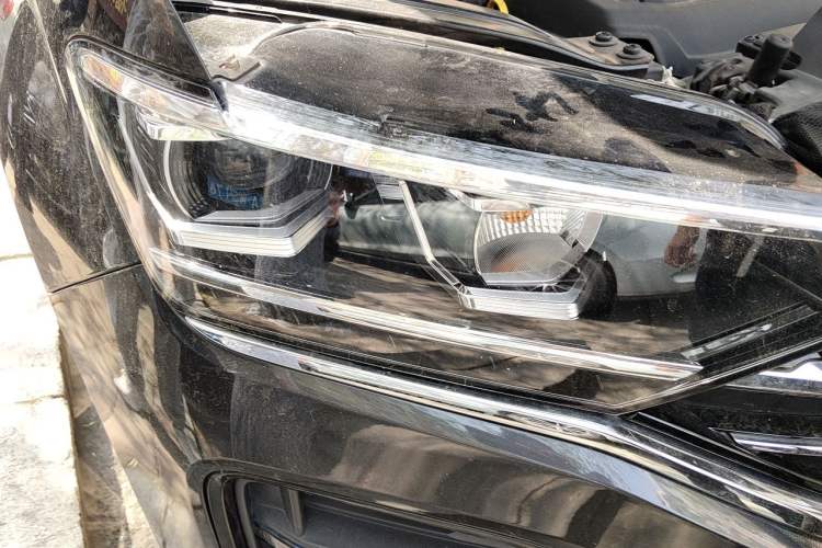 Used Volkswagen Tayron 2019 330TSI Two-Wheel Drive Luxury Model China VI Standard Right Front Headlight