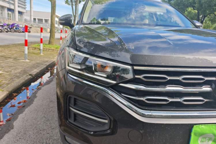 Used Volkswagen Tayron 2019 330TSI Two-Wheel Drive Luxury Model China VI Standard Right Front Headlight