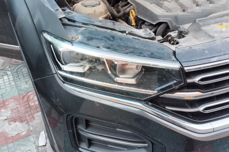 Used Volkswagen Tayron 2019 330TSI Two-Wheel Drive Luxury Model China VI Standard Right Front Headlight