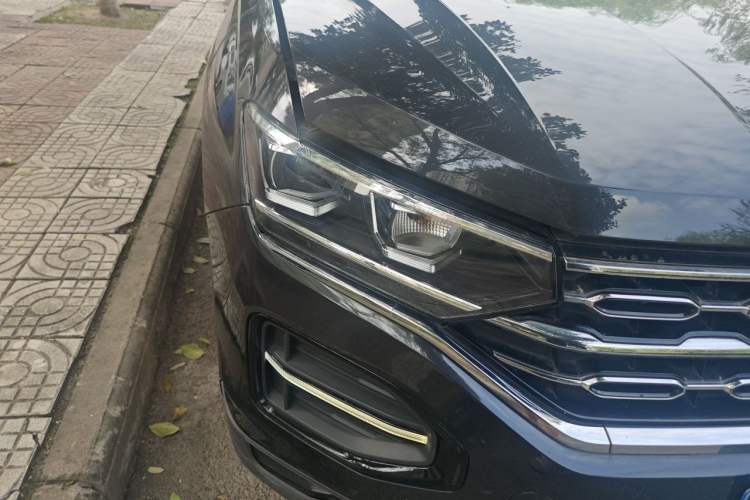 Used Volkswagen Tayron 2019 Teramont Edition 280TSI Two-Wheel Drive Luxury Model China VI Standard Right Front Headlight