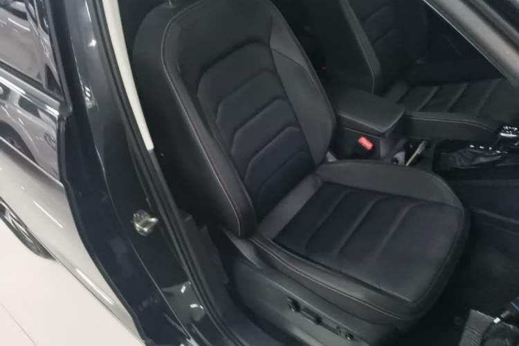 Used Volkswagen Tayron 2019 Teramont Edition 280TSI Two-Wheel Drive Luxury Model China VI Standard Right Front Seat