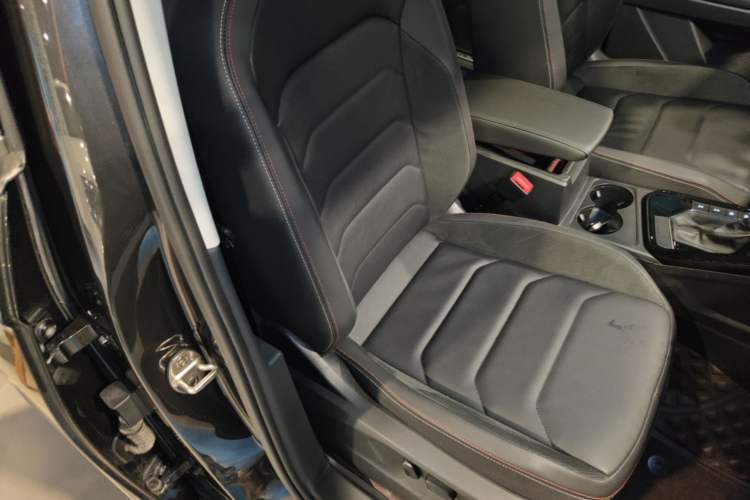 Used Volkswagen Tayron 2019 330TSI Two-Wheel Drive Luxury Model China VI Standard Right Front Seat