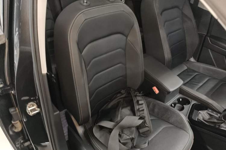 Used Volkswagen Tayron 2019 Teramont Edition 280TSI Two-Wheel Drive Luxury Model China VI Standard Right Front Seat