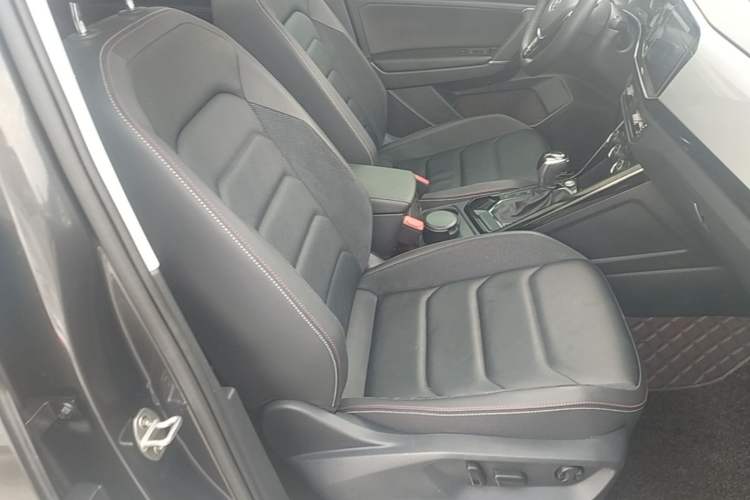 Used Volkswagen Tayron 2019 330TSI Two-Wheel Drive Luxury Model China VI Standard Right Front Seat