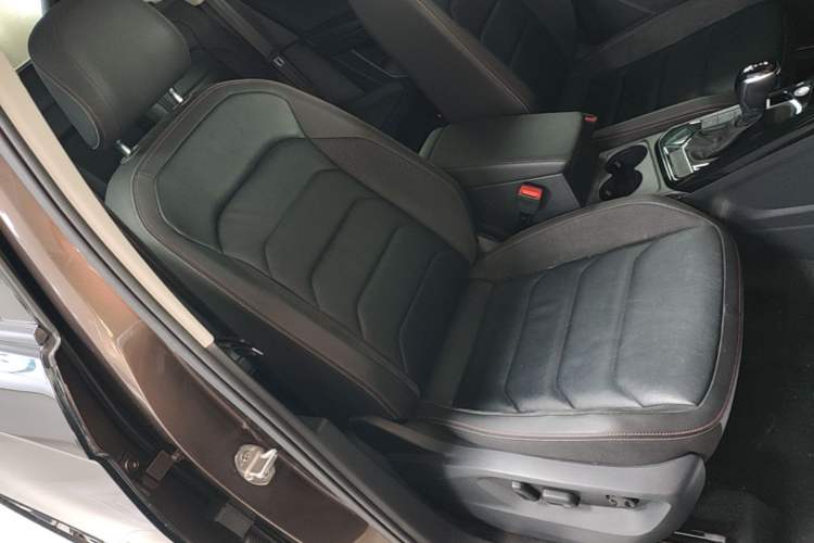 Used Volkswagen Tayron 2019 330TSI Two-Wheel Drive Luxury Model China VI Standard Right Front Seat