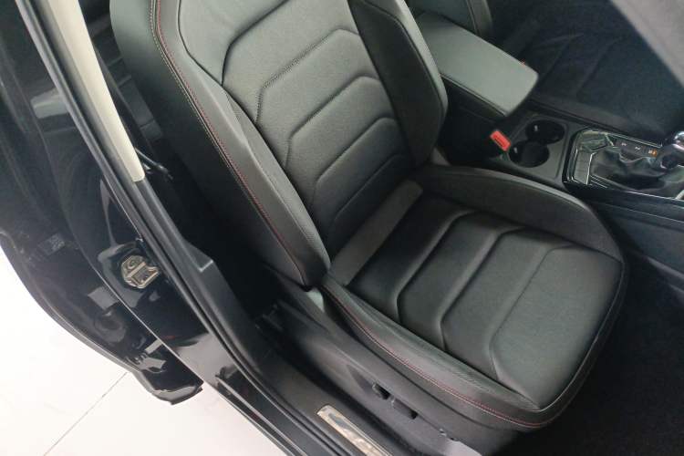 Used Volkswagen Tayron 2019 330TSI Two-Wheel Drive Luxury Model China VI Standard Right Front Seat