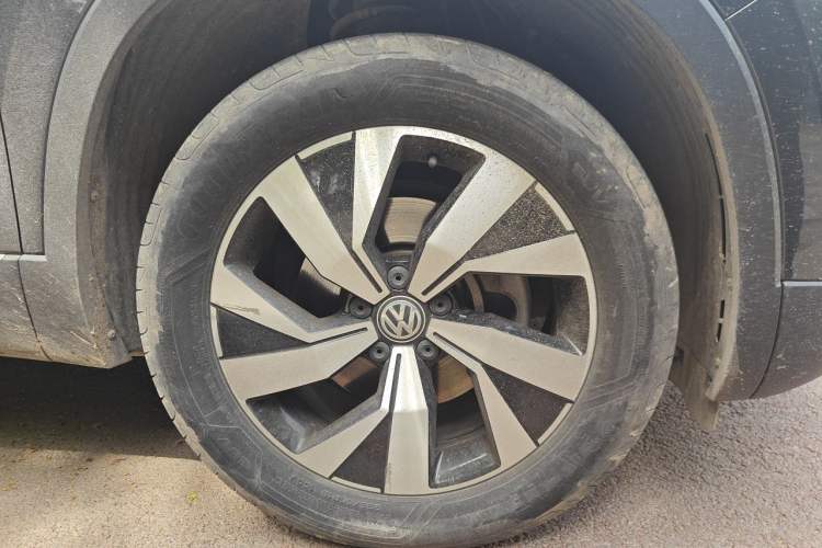 Used Volkswagen Tayron 2019 330TSI Four-Wheel Drive Luxury Version China V Standard Right Front Wheel Hub