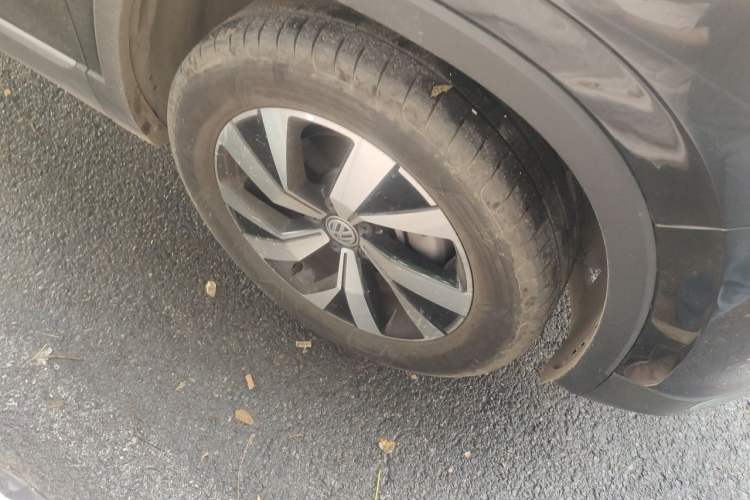 Used Volkswagen Tayron 2019 330TSI Two-Wheel Drive Luxury Model China VI Standard Right Front Wheel Hub