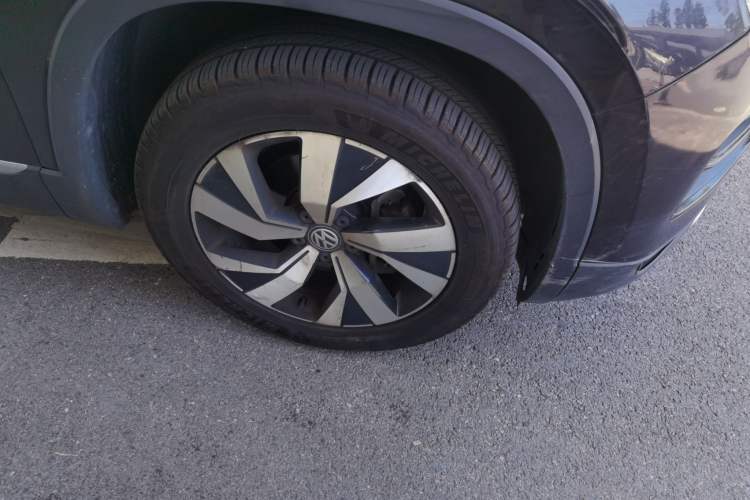 Used Volkswagen Tayron 2019 330TSI Two-Wheel Drive Luxury Model China VI Standard Right Front Wheel Hub