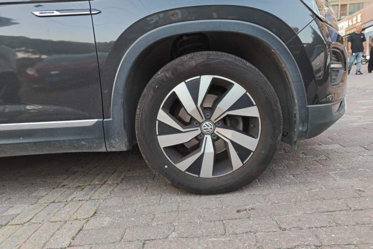 Used Volkswagen Tayron 2019 330TSI Four-Wheel Drive Luxury Version China VI Standard Right Front Wheel Hub