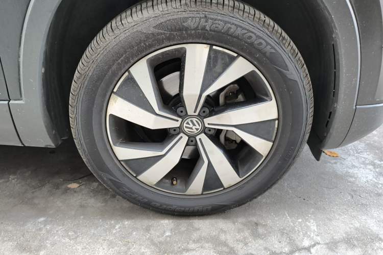 Used Volkswagen Tayron 2019 330TSI Four-Wheel Drive Luxury Version China V Standard Right Front Wheel Hub