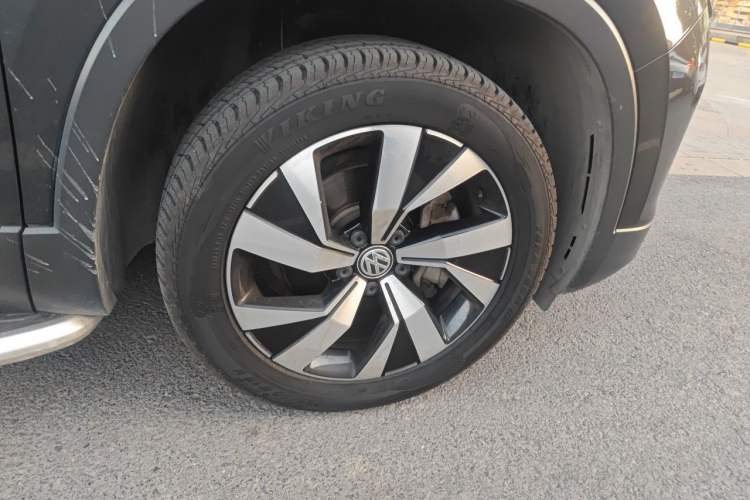 Used Volkswagen Tayron 2019 330TSI Two-Wheel Drive Luxury Model China VI Standard Right Front Wheel Hub