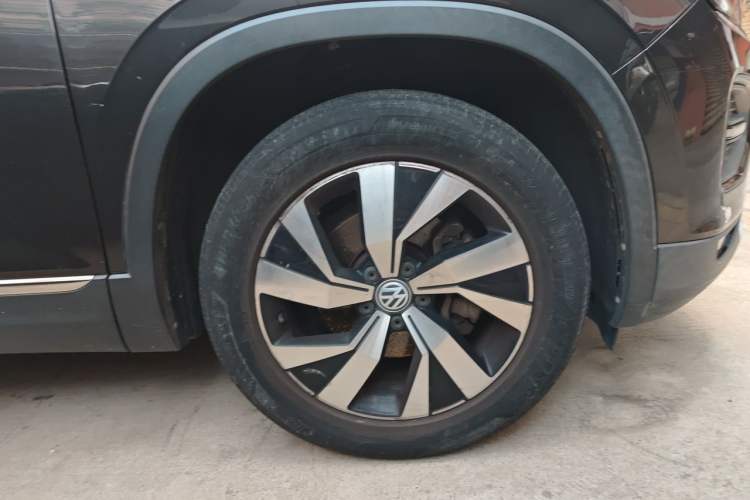 Used Volkswagen Tayron 2019 330TSI Two-Wheel Drive Luxury Model China VI Standard Right Front Wheel Hub