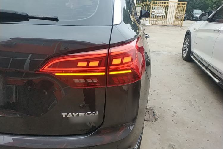 Used Volkswagen Tayron 2019 330TSI Two-Wheel Drive Luxury Model China VI Standard Right Rear Taillight