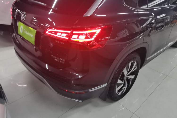 Used Volkswagen Tayron 2019 Teramont Edition 280TSI Two-Wheel Drive Luxury Model China VI Standard Right Rear Taillight