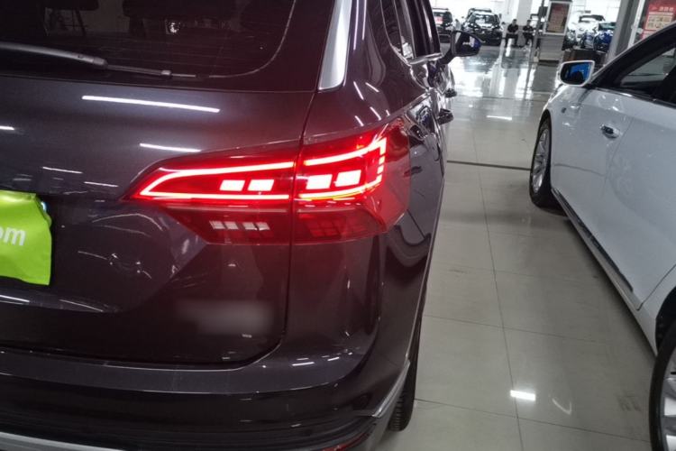 Used Volkswagen Tayron 2019 330TSI Two-Wheel Drive Luxury Model China VI Standard Right Rear Taillight