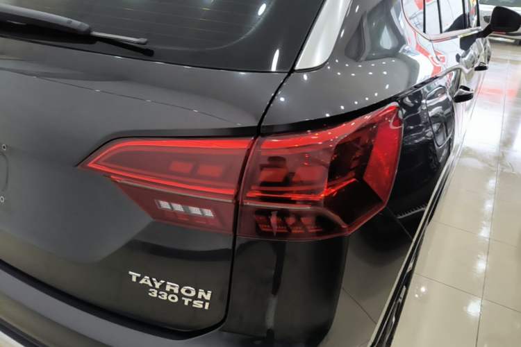 Used Volkswagen Tayron 2019 330TSI Two-Wheel Drive Luxury Model China VI Standard Right Rear Taillight