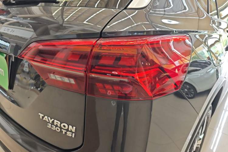 Used Volkswagen Tayron 2019 330TSI Two-Wheel Drive Luxury Model China VI Standard Right Rear Taillight