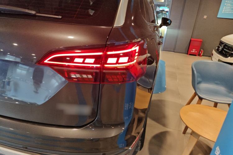 Used Volkswagen Tayron 2019 330TSI Two-Wheel Drive Luxury Model China VI Standard Right Rear Taillight