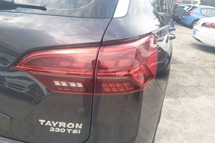 Used Volkswagen Tayron 2019 330TSI Two-Wheel Drive Luxury Model China VI Standard Right Rear Taillight
