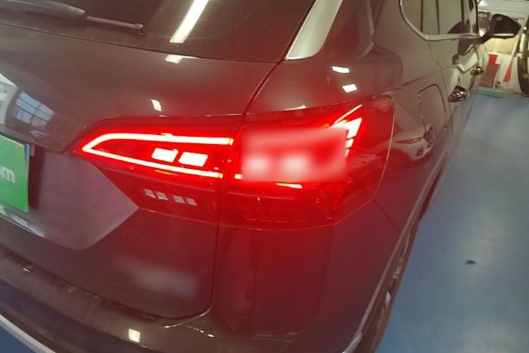 Used Volkswagen Tayron 2019 330TSI Two-Wheel-Drive Luxury Version China V Emission Standard Right Rear Taillight