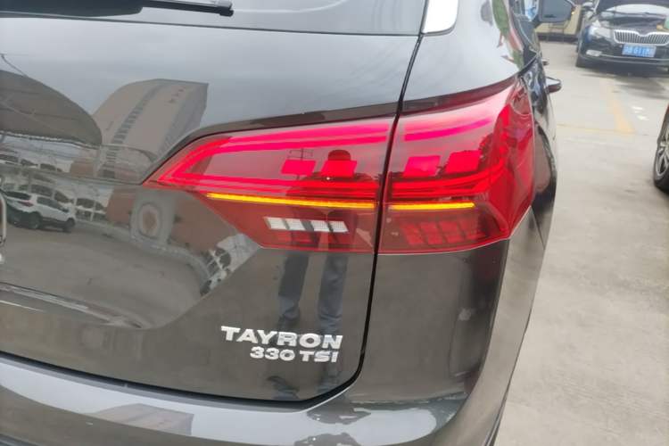 Used Volkswagen Tayron 2019 330TSI Two-Wheel-Drive Luxury Plus China VI Standard Right Rear Taillight