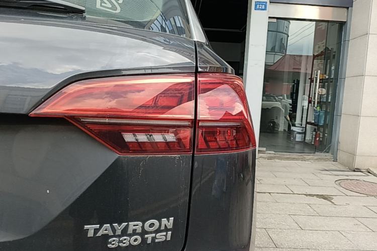 Used Volkswagen Tayron 2019 330TSI Two-Wheel Drive Luxury Model China VI Standard Right Rear Taillight