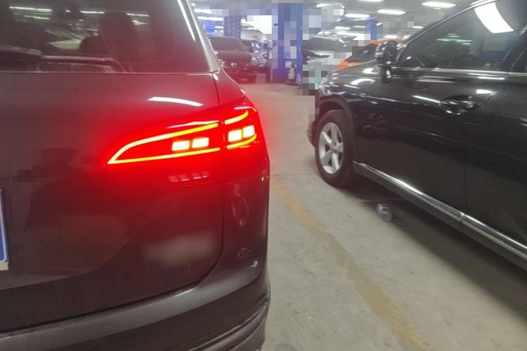 Used Volkswagen Tayron 2019 330TSI Two-Wheel-Drive Luxury Plus China VI Standard Right Rear Taillight