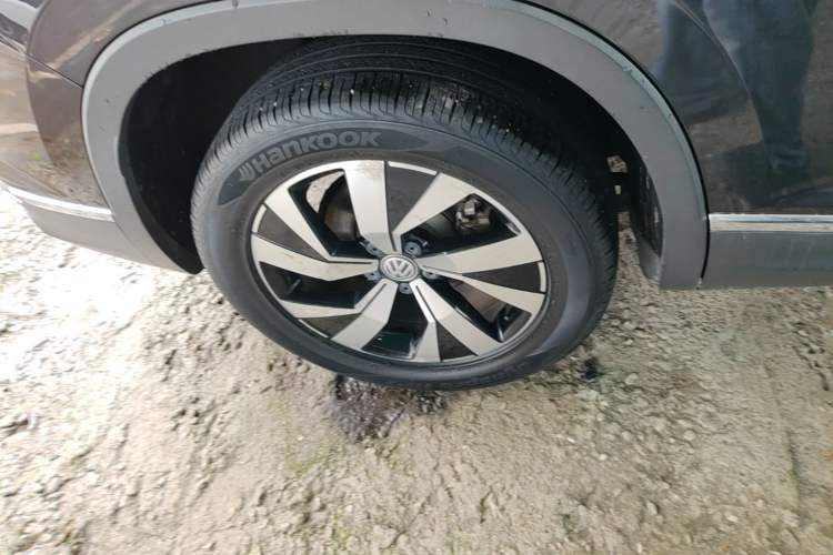 Used Volkswagen Tayron 2019 330TSI Two-Wheel Drive Luxury Model China VI Standard Right Rear Wheel Hub