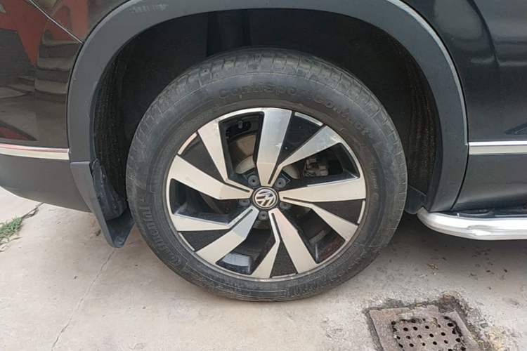 Used Volkswagen Tayron 2019 330TSI Two-Wheel Drive Luxury Model China VI Standard Right Rear Wheel Hub
