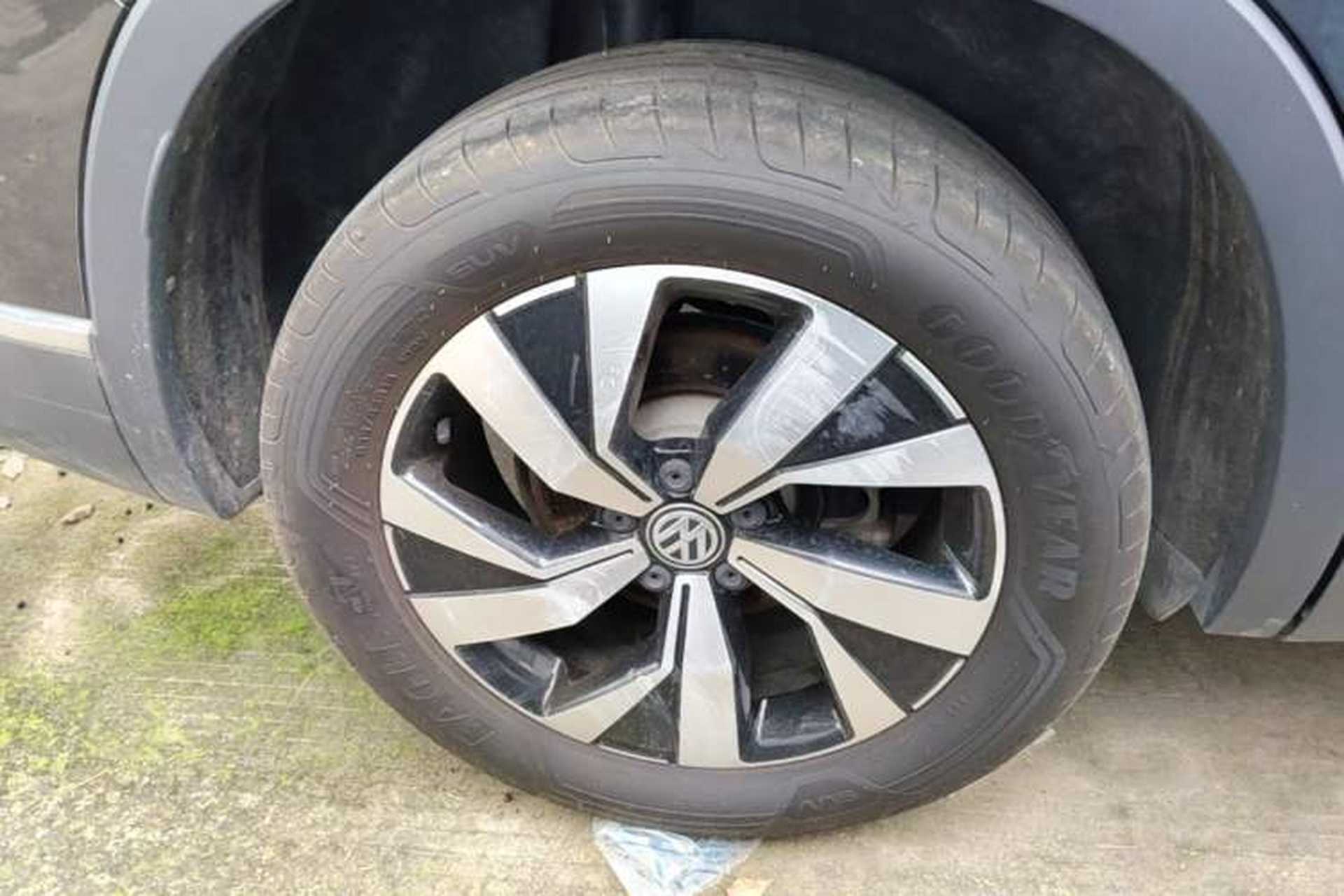 Used Volkswagen Tayron 2019 330TSI Two-Wheel Drive Luxury Model China VI Standard Right Rear Wheel Hub