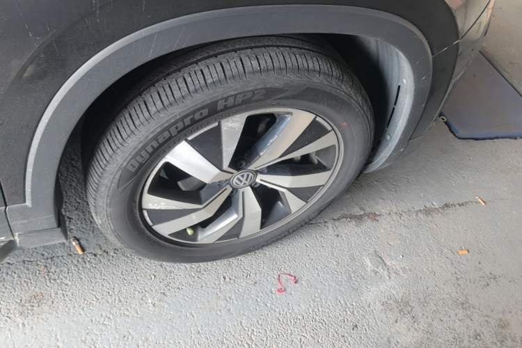 Used Volkswagen Tayron 2019 330TSI Two-Wheel Drive Luxury Model China VI Standard Right Rear Wheel Hub