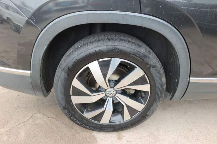 Used Volkswagen Tayron 2019 330TSI Two-Wheel Drive Luxury Model China VI Standard Right Rear Wheel Hub