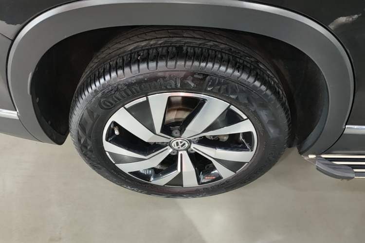 Used Volkswagen Tayron 2019 330TSI Two-Wheel Drive Luxury Model China VI Standard Right Rear Wheel Hub