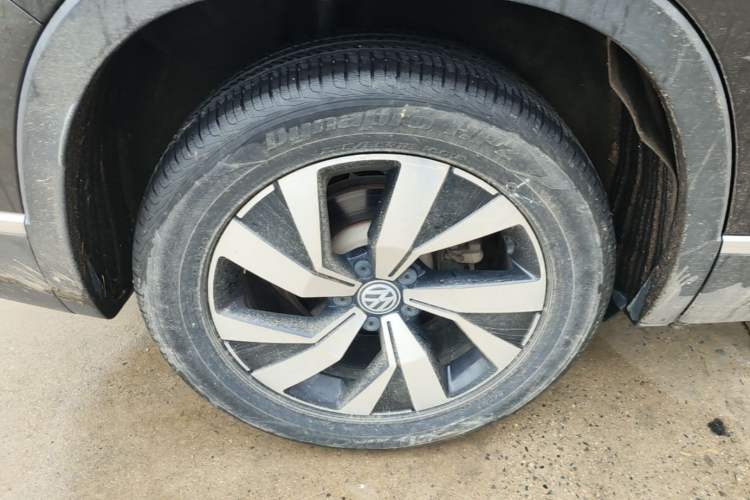 Used Volkswagen Tayron 2019 330TSI Two-Wheel Drive Luxury Model China VI Standard Right Rear Wheel Hub