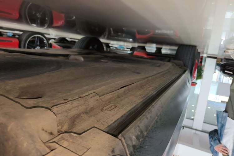 Used Volkswagen Tayron 2019 330TSI Two-Wheel Drive Luxury Model China VI Standard Right Side Sill