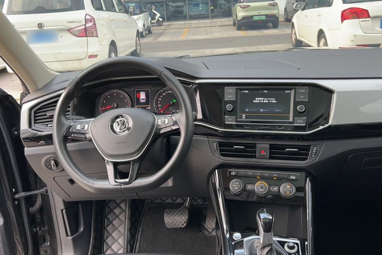 Used Volkswagen Tayron 2019 330TSI Two-Wheel Drive Luxury Model China VI Standard Steering Wheel