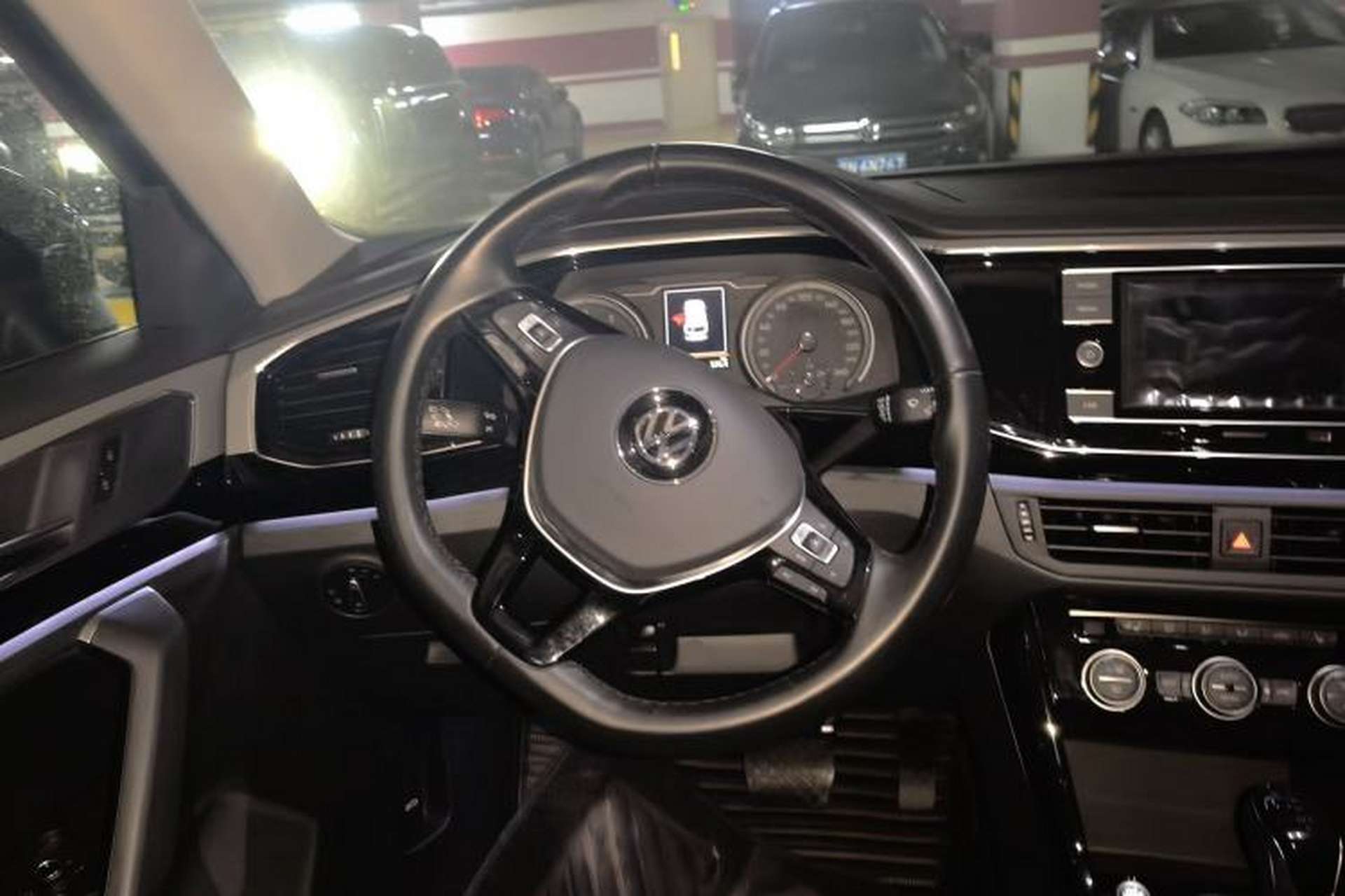 Used Volkswagen Tayron 2019 330TSI Two-Wheel Drive Luxury Model China VI Standard Steering Wheel