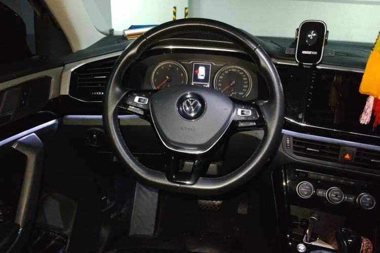 Used Volkswagen Tayron 2019 330TSI Two-Wheel Drive Luxury Model China VI Standard Steering Wheel
