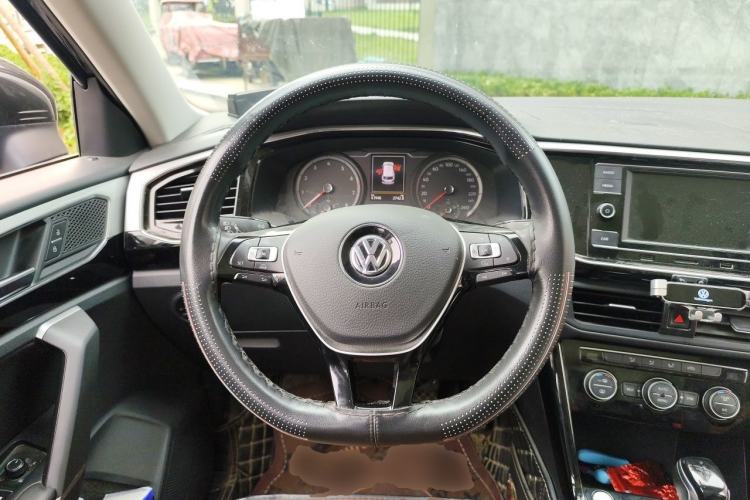 Used Volkswagen Tayron 2019 330TSI Two-Wheel Drive Luxury Model China VI Standard Steering Wheel