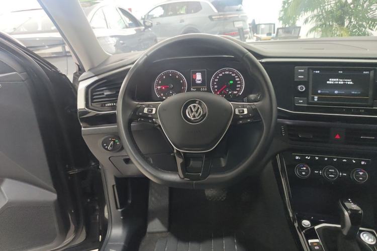 Used Volkswagen Tayron 2019 330TSI Two-Wheel-Drive Luxury Version China V Emission Standard Steering Wheel