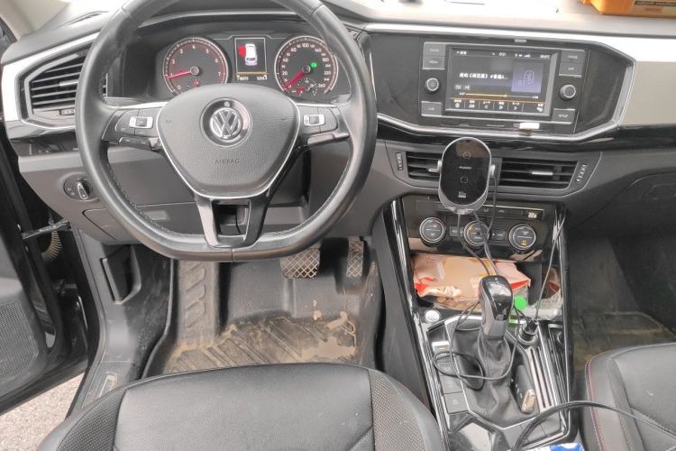 Used Volkswagen Tayron 2019 330TSI Two-Wheel-Drive Luxury Version China V Emission Standard Steering Wheel