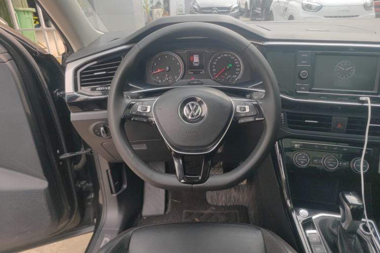 Used Volkswagen Tayron 2019 330TSI Two-Wheel Drive Luxury Model China VI Standard Steering Wheel